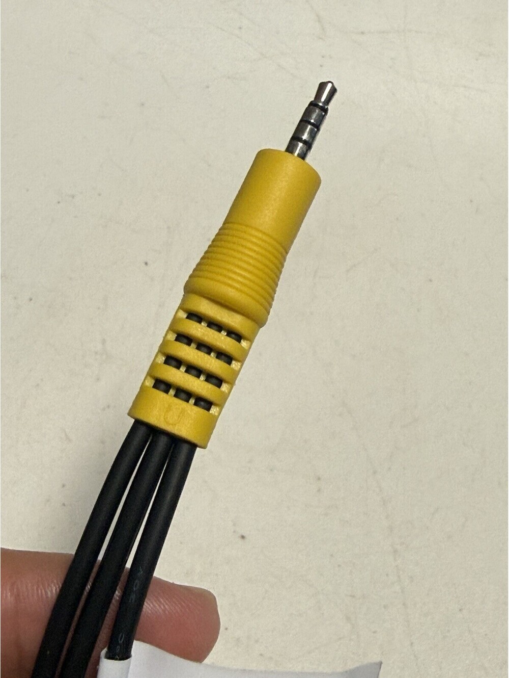 Samsung BN39-01154H CBF Signal Composite Audio Video AV Adapter RCA Cable 3.5mm